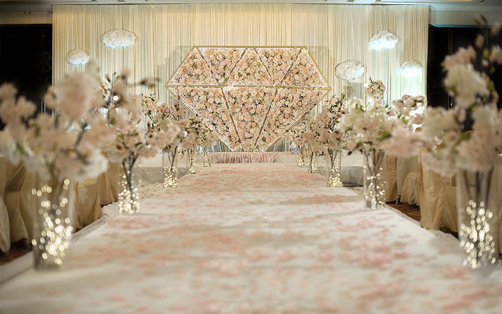 【玉祥婚礼】粉色钻石，复古金属色搭配欧式花艺