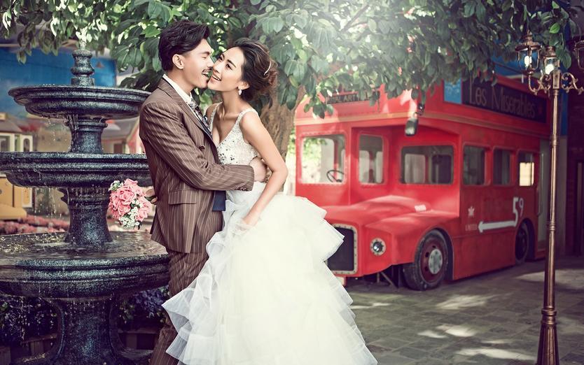 【拾光漫步】 夏  摯  薇姿花園