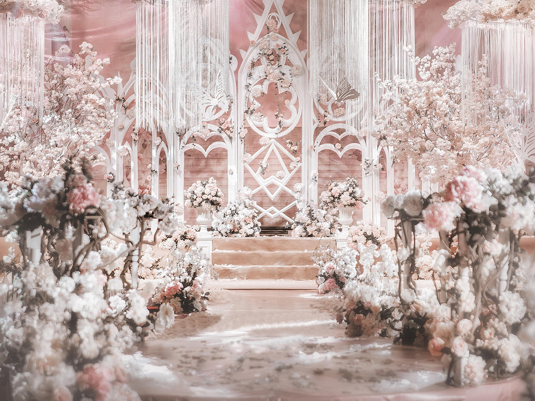 槿遇丨DreamPark·唯美花海宫廷系婚礼