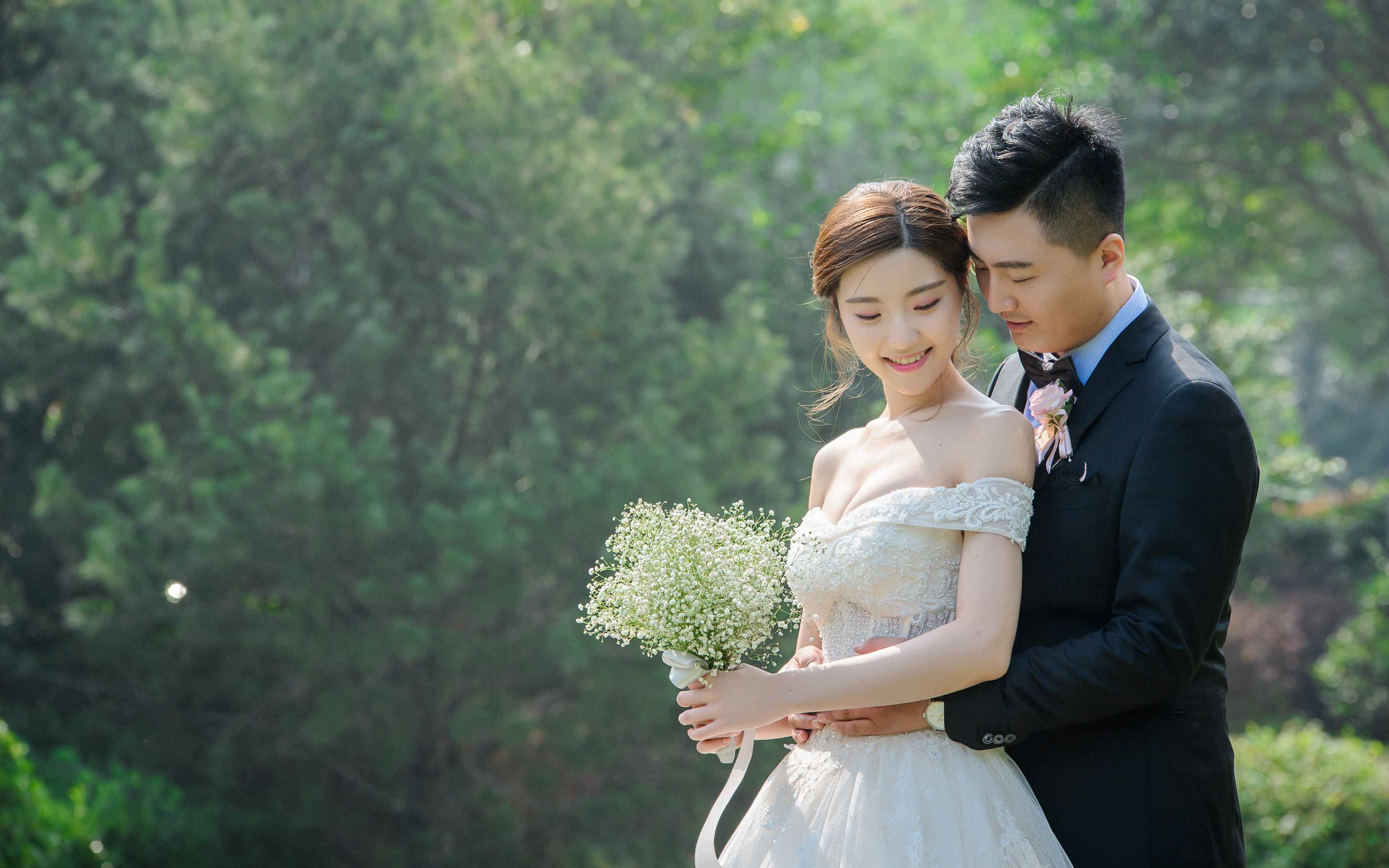 一对戒指 一束花  一双婚鞋  一段爱情