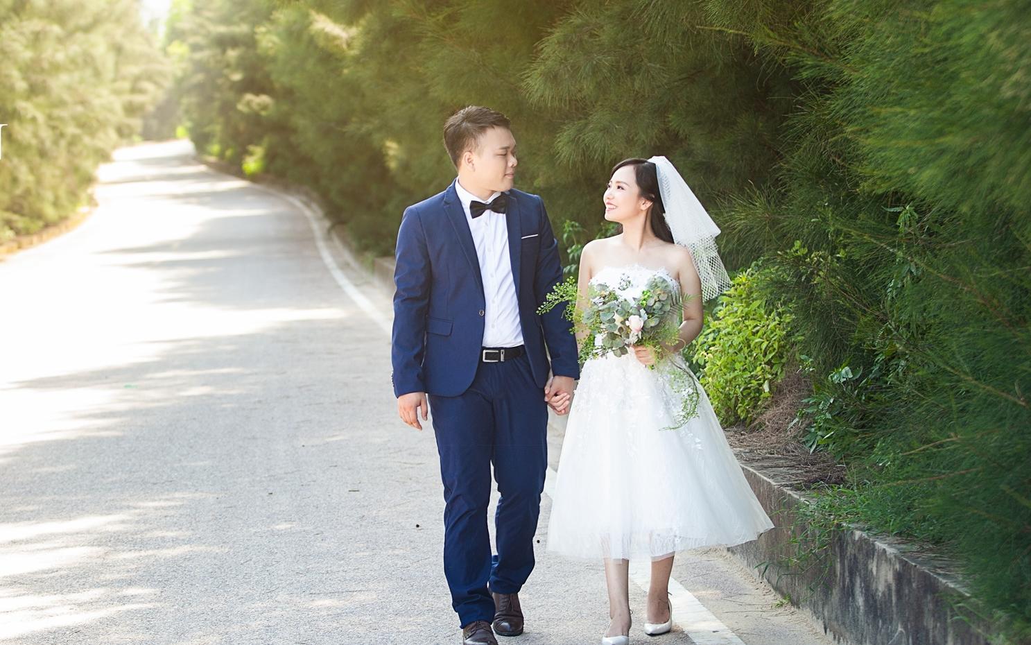 忆光年婚纱照套餐三（简约风格不限造型）
