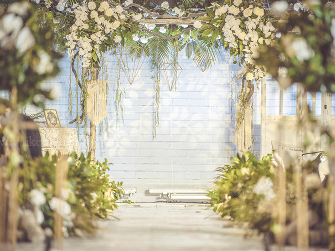 Always online 极简风白绿色主题婚礼