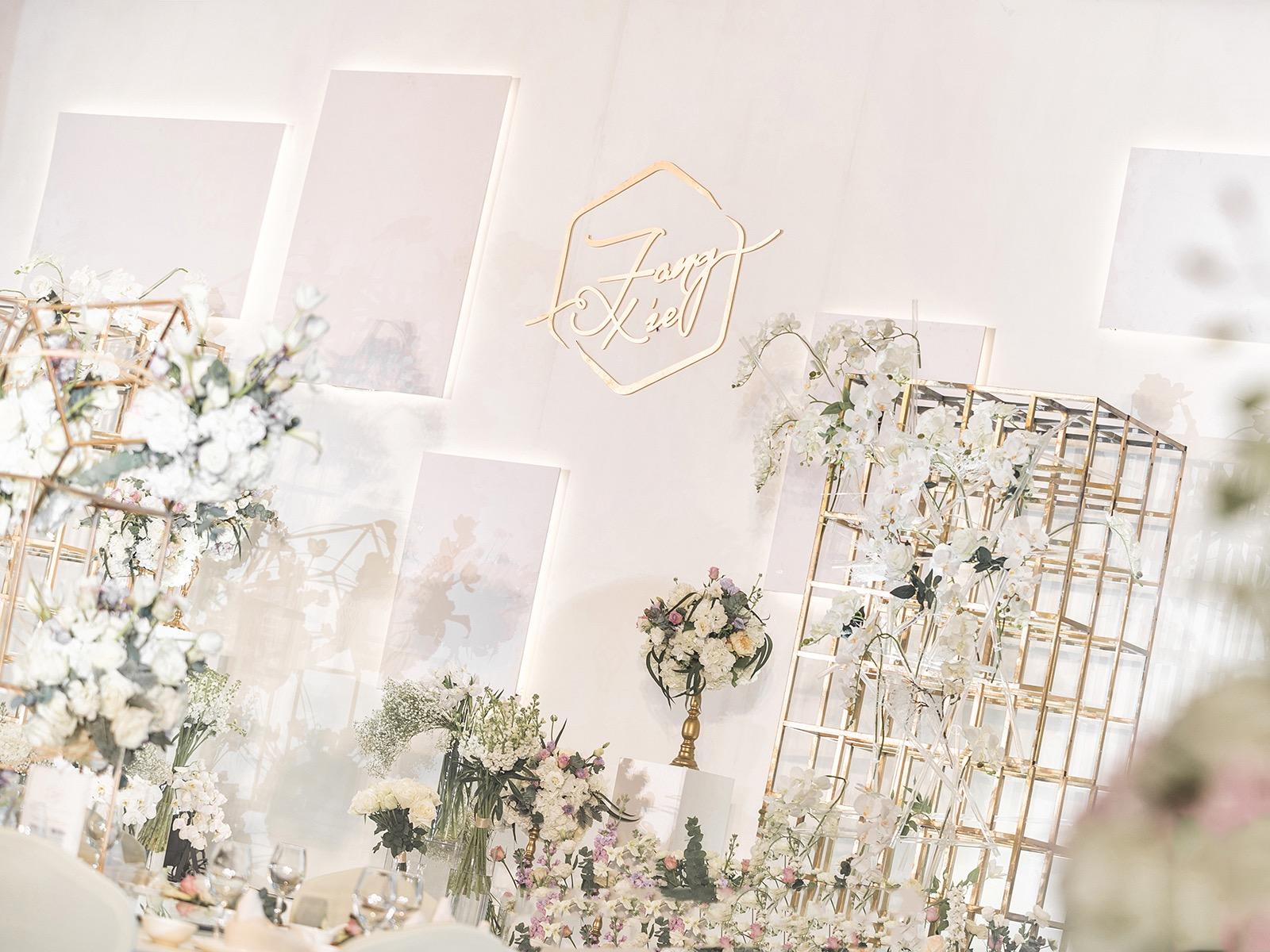 《纯金》定制浪漫香槟色西式婚礼