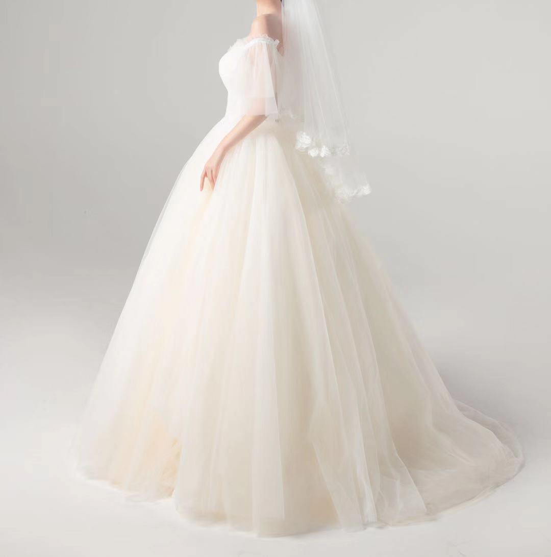 【亚东婚纱】限时单租 爆款齐地纱