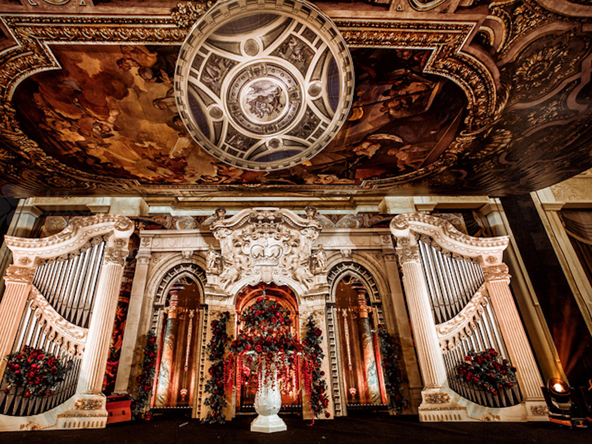 “来了老弟”，店里的定制婚礼便宜着呢！《鸿锦》