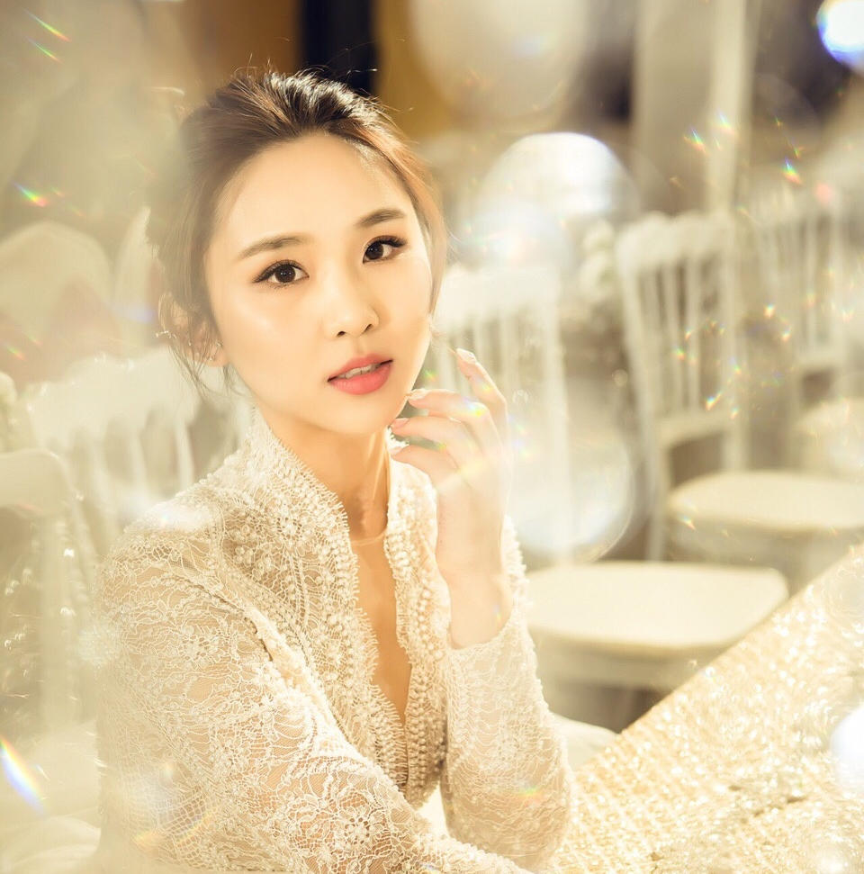 【爆款套餐】西班牙精美主纱+白纱/秀禾+礼服套餐