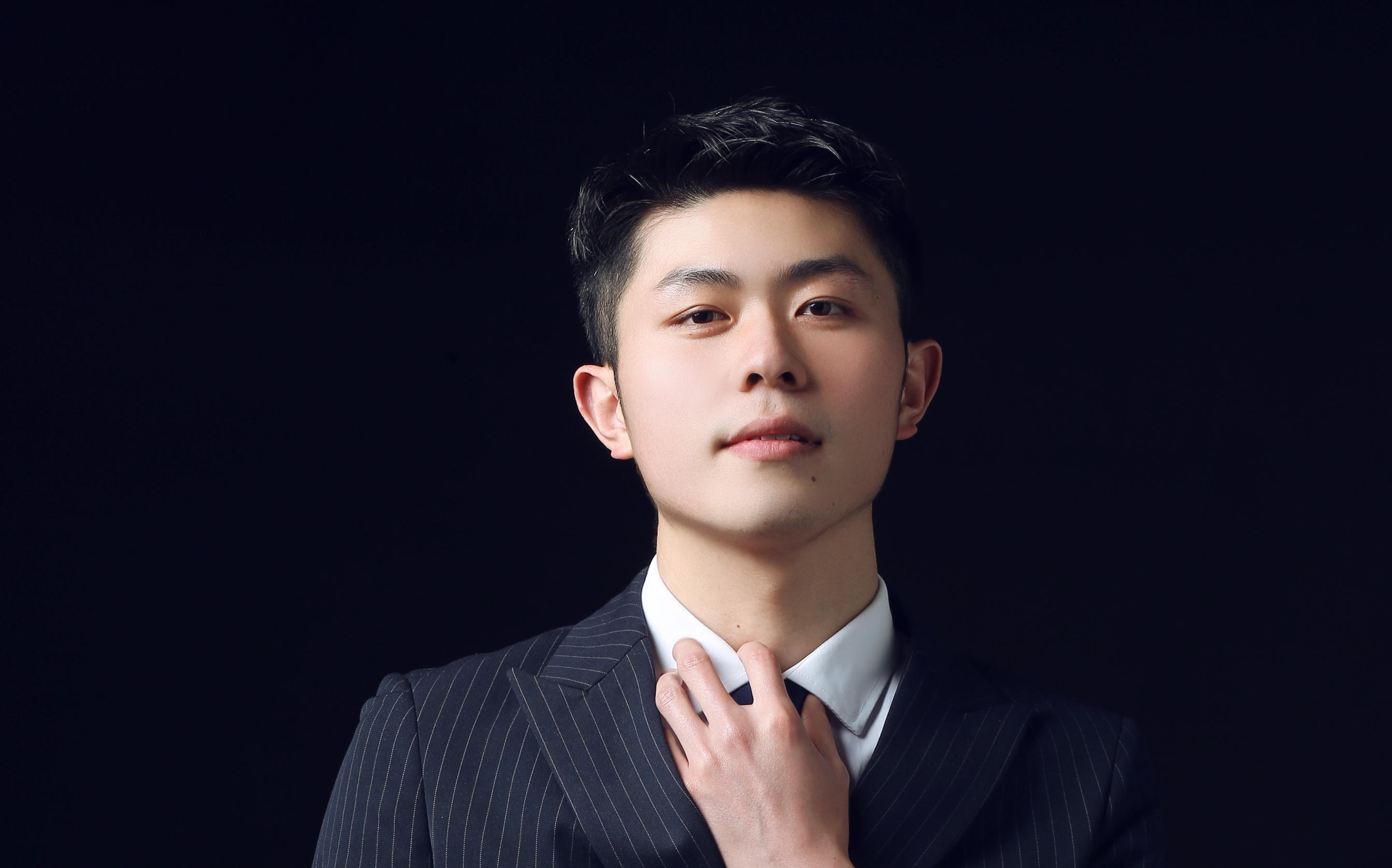 高强(超高性价比,帅气男模,电视台播音系小哥哥)