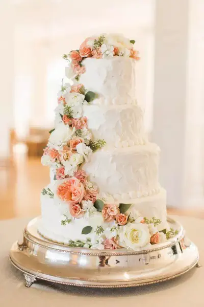 “白”婚礼蛋糕