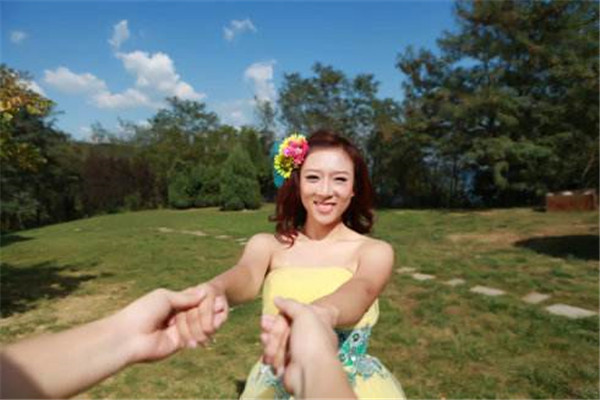 婚纱礼服
