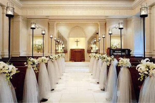 举行教堂结婚典礼应该注意什么