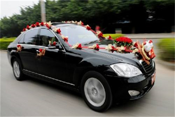 婚车