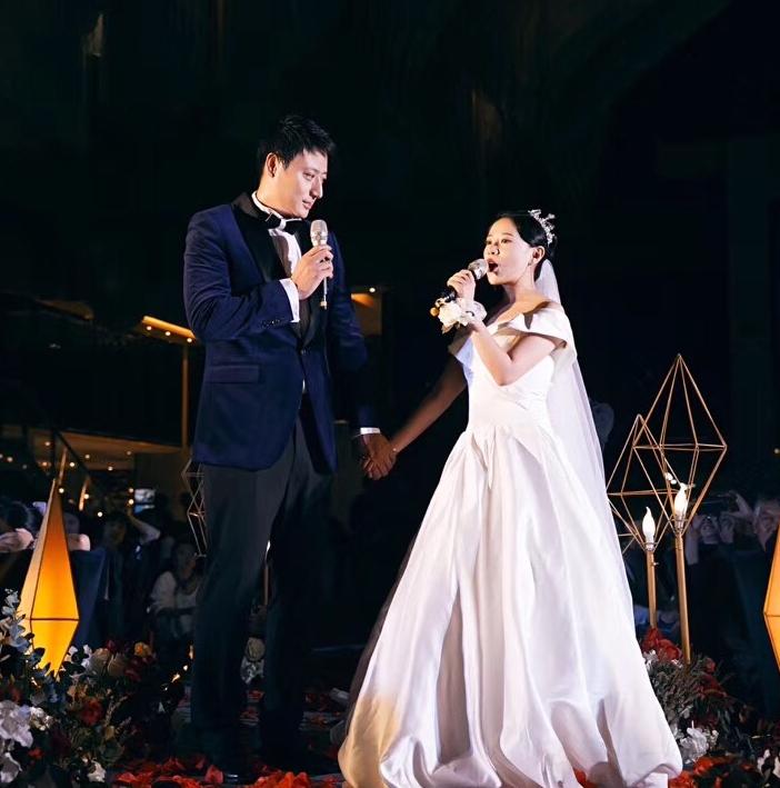 VEDO唯度婚纱特惠租赁【婚纱+秀禾服+伴娘服】