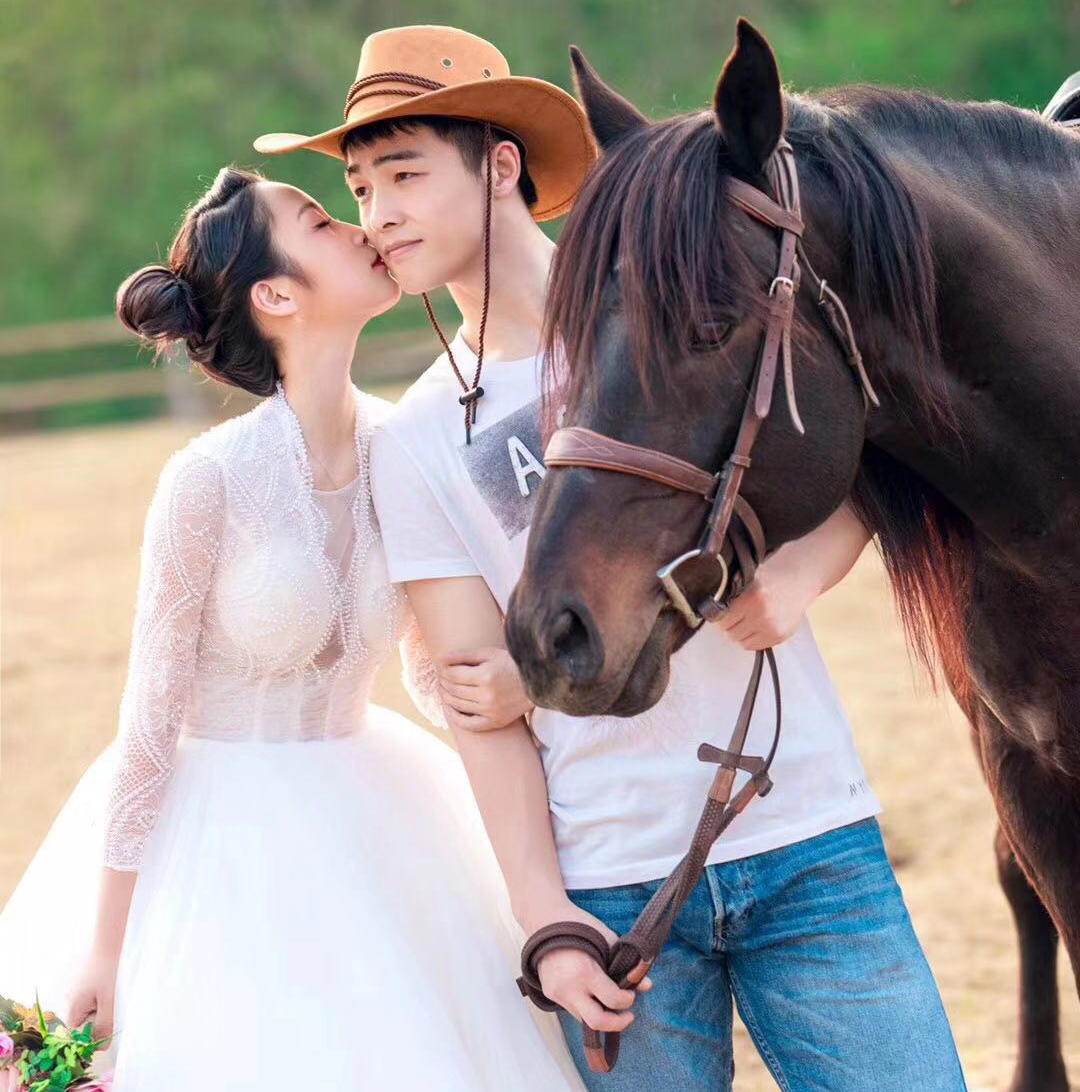 【八月潮婚节超低4折套餐】主纱+礼服+秀禾服