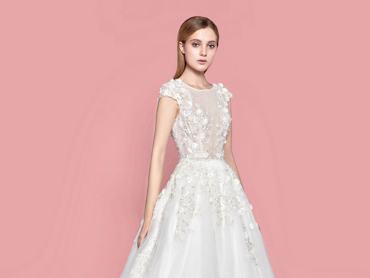 2017新款The One贴花透视圆领拖尾婚纱