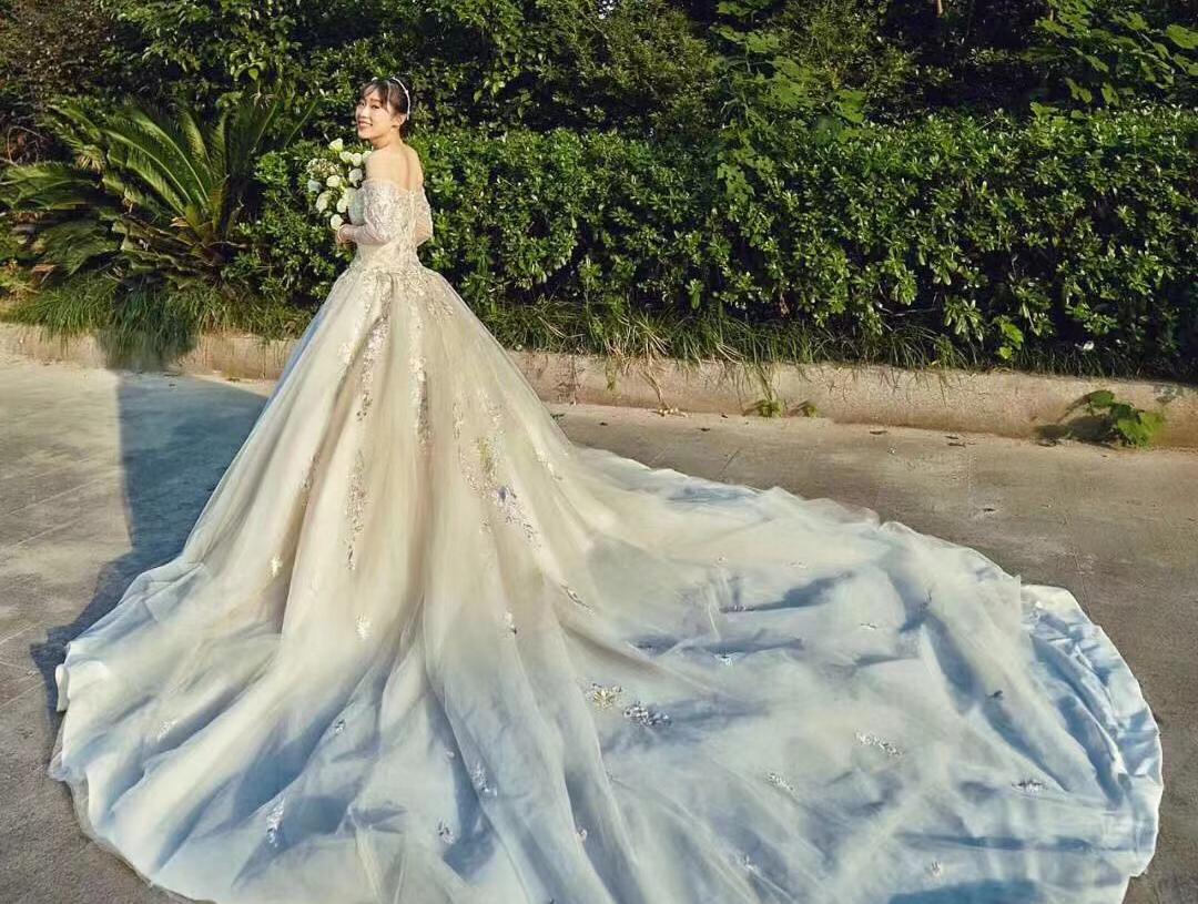 【超值特价】新娘跟妆+服装+伴娘服+伴娘妆