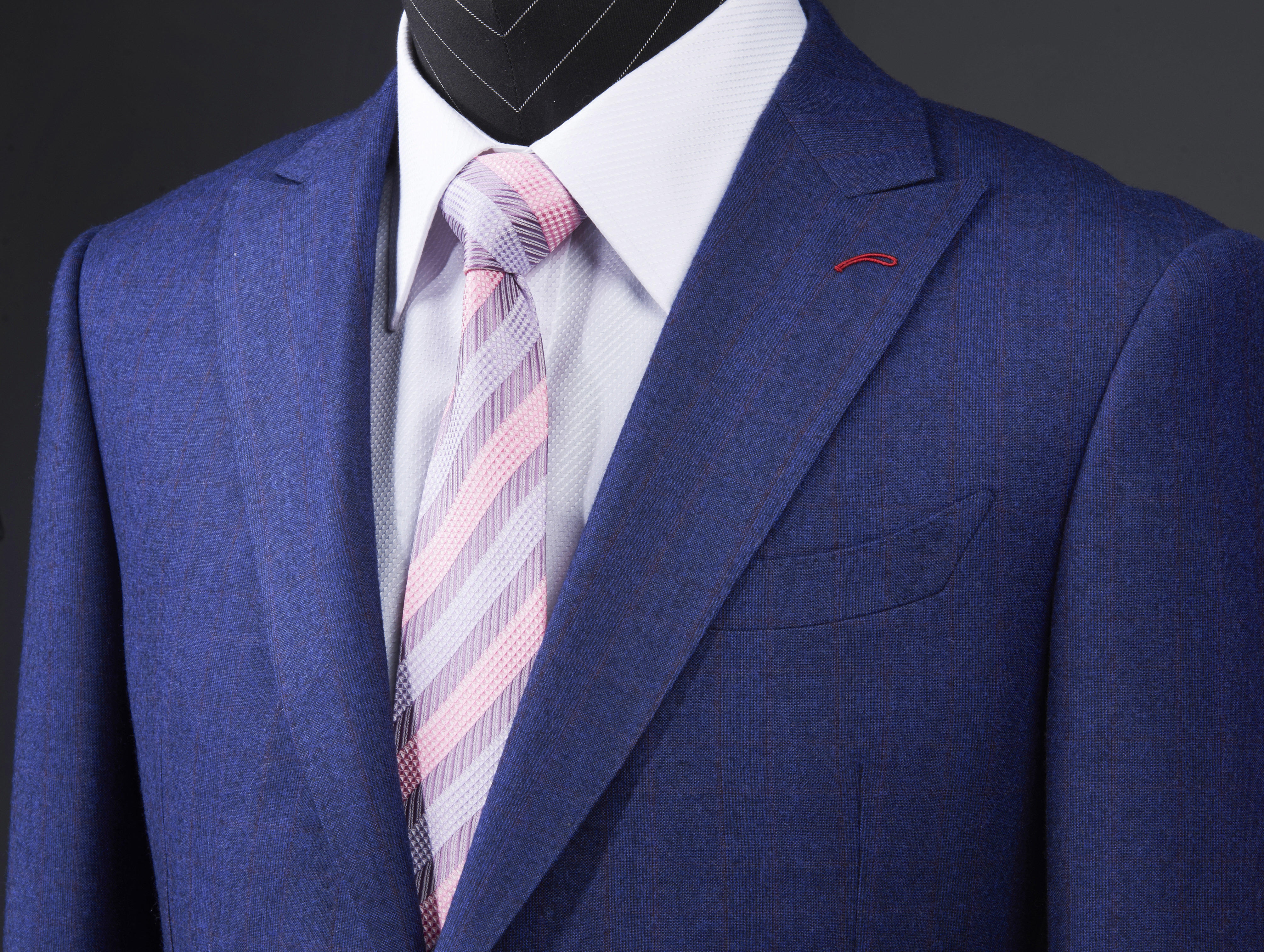 曼玺铂纳MnaseBon--人气新郎西服套装系列