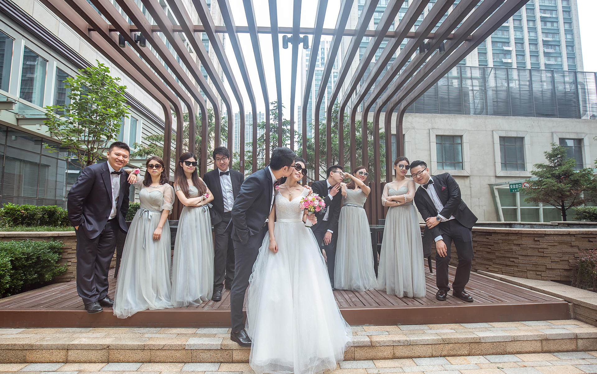 伴郎伴娘的第一次正面交锋