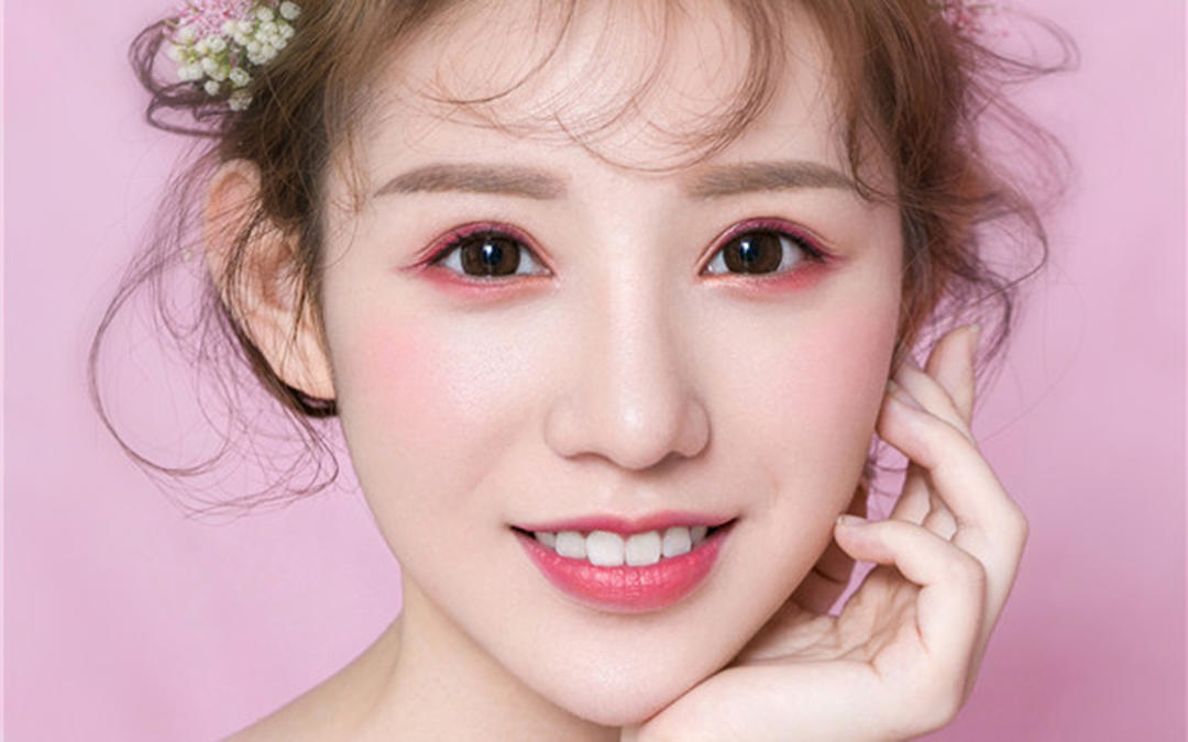 资深档老师3套造型+3套衣服全程跟妆韩式唯美妆容