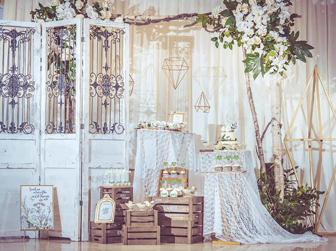 Always online 极简风白绿色主题婚礼