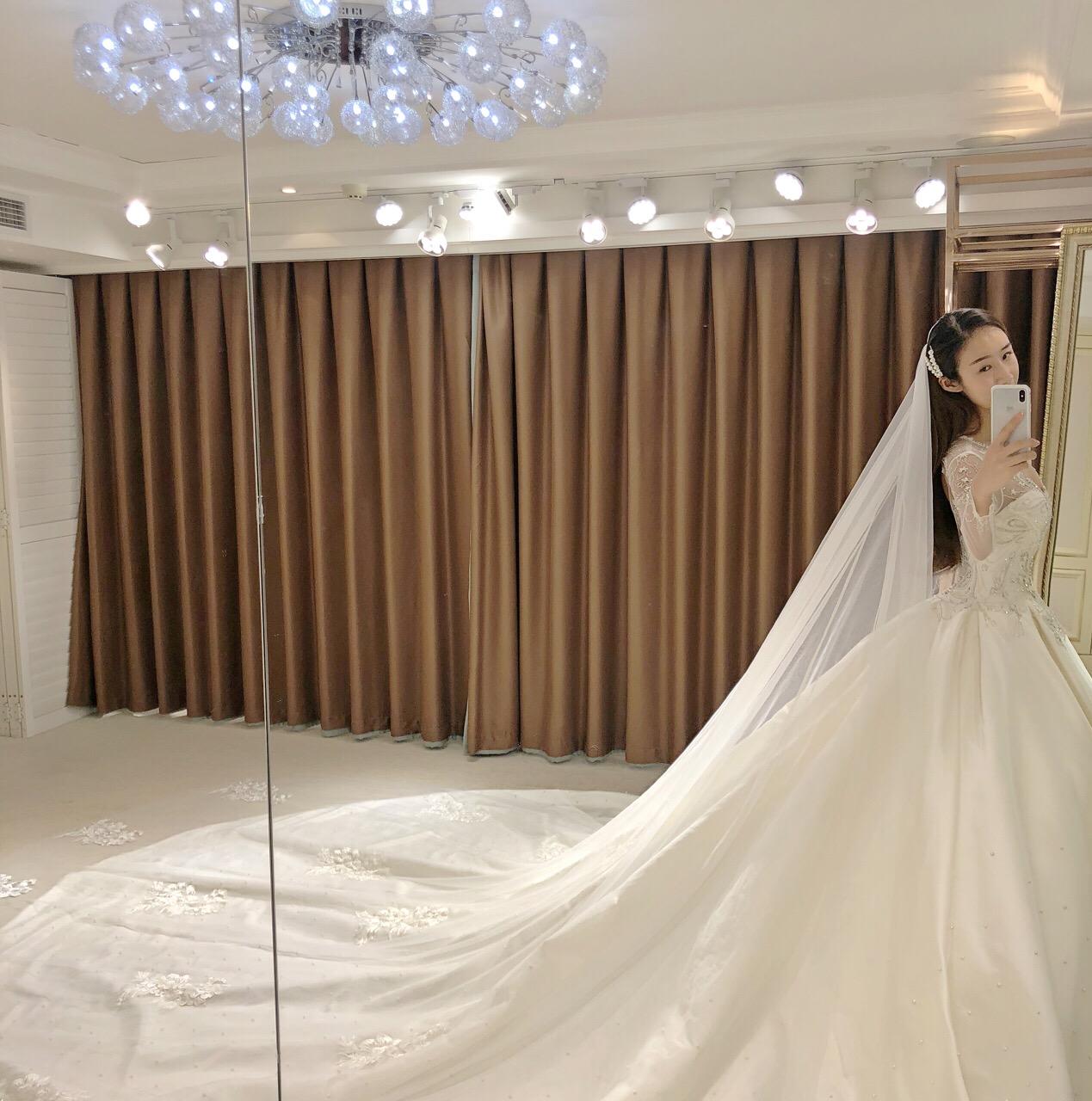 ONLYYOU缎面珍珠大拖尾