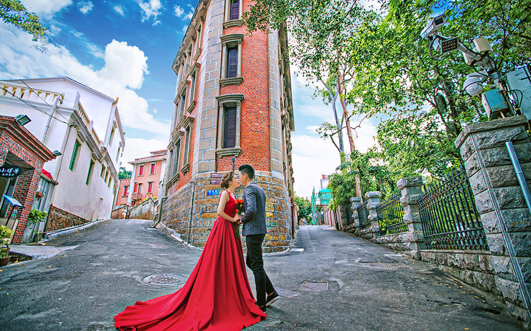 【艾美婚纱】总监团队一对一跟拍塞班岛奢华套系