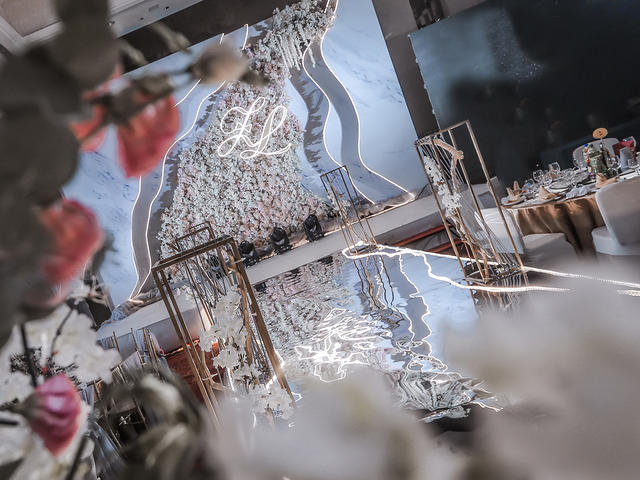 爆款暗场主题 结婚实用礼包等你拿 【含婚礼人员】