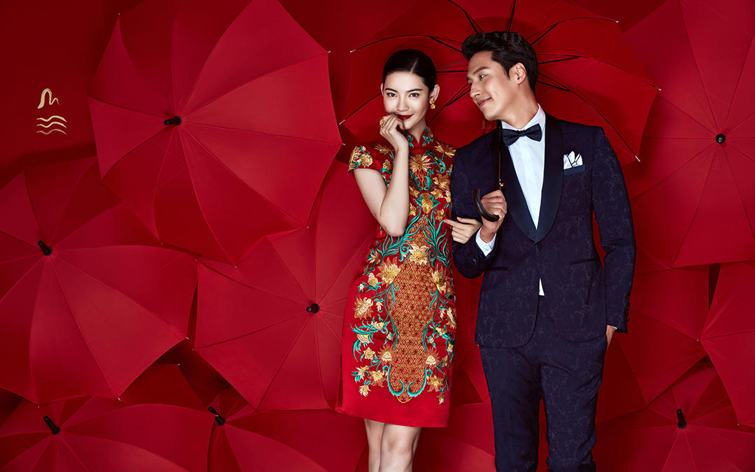 限時特惠總監(jiān)定制拍攝一價全包送全新婚紗一件