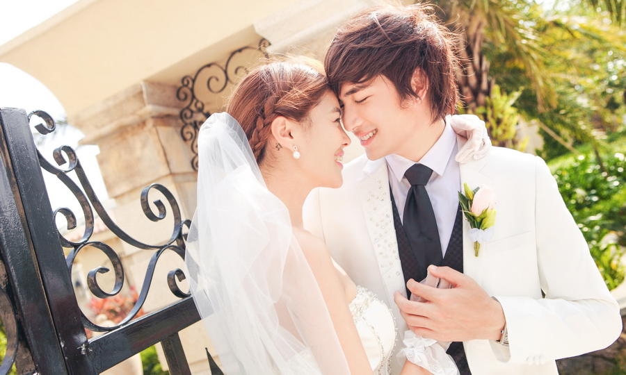 蒙娜麗莎視覺國際婚紗攝影——夢娜之戀系