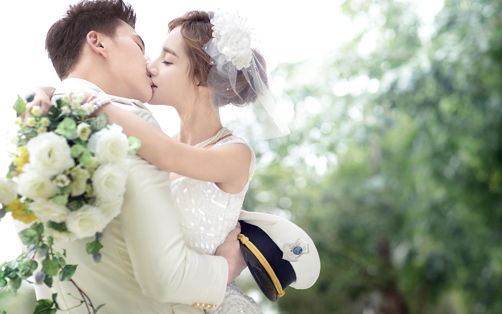 【木西婚纱】【店庆爆款】 8服8造3880 ！