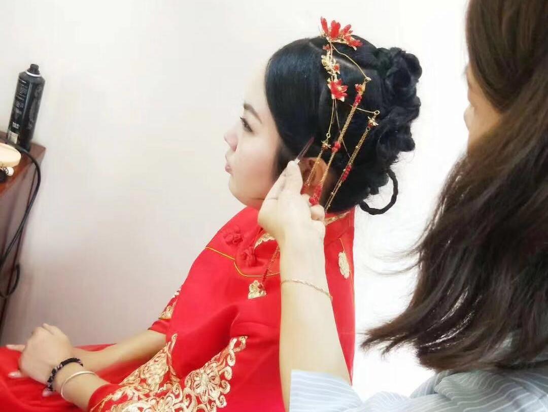 新娘早妆+伴娘妆      