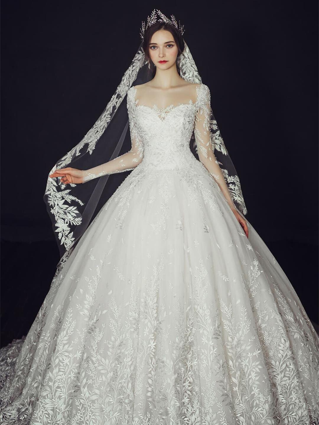 【店庆活动】国际名品婚纱套餐+首席老师跟妆