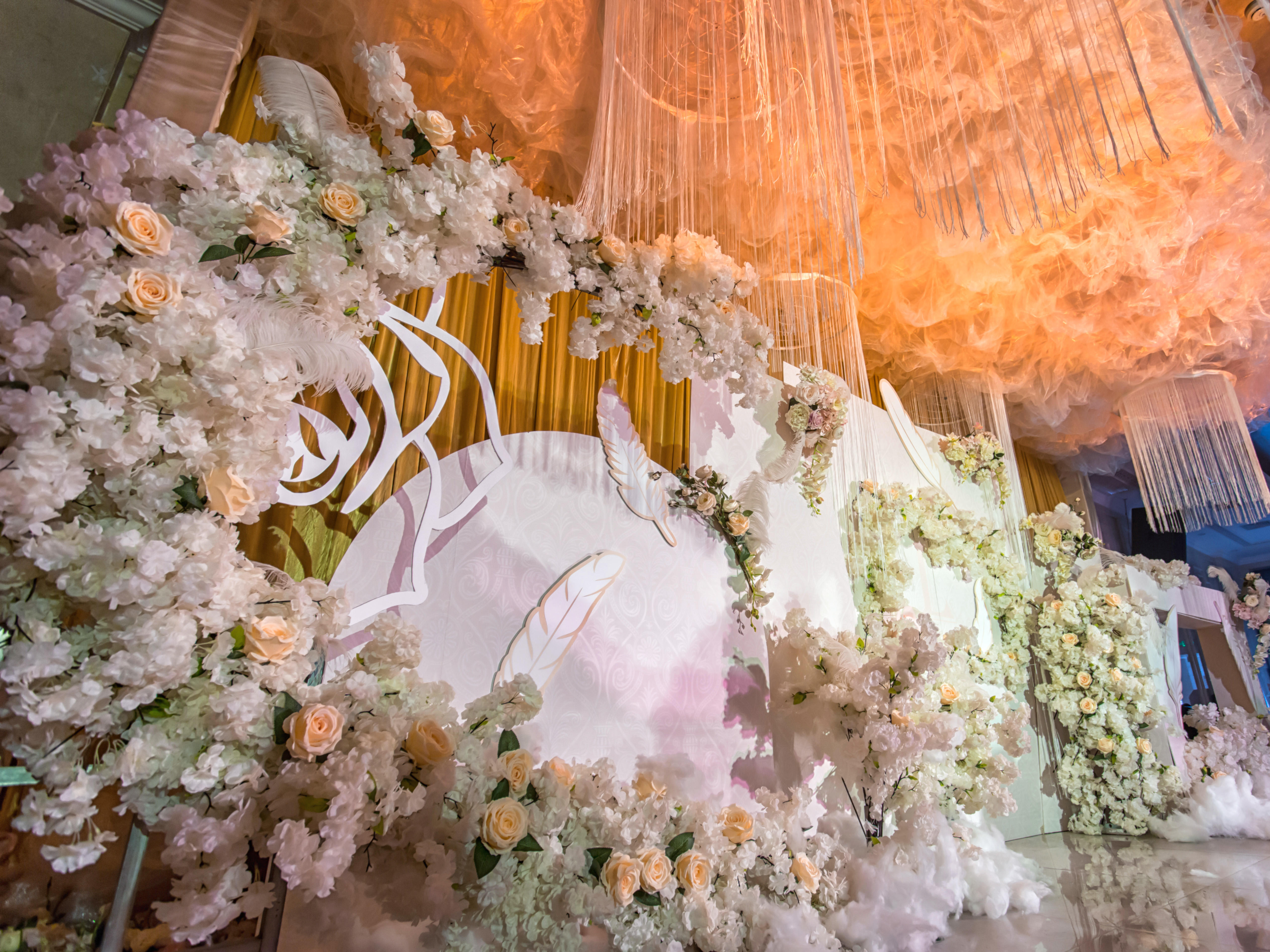 【旋木婚礼】  特别的人