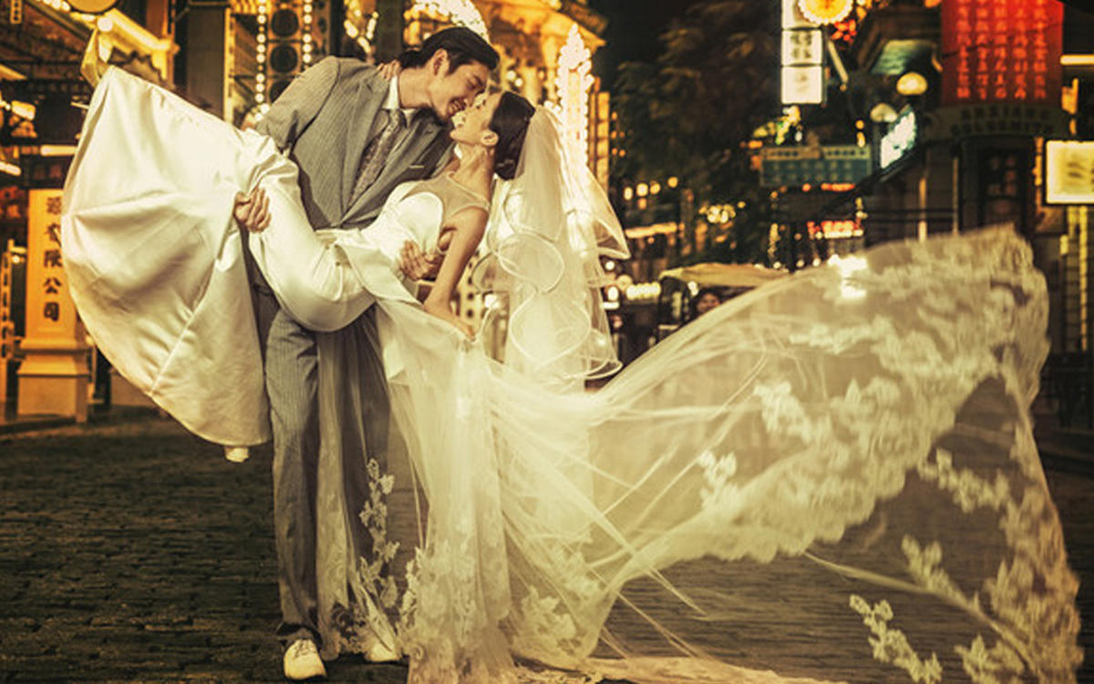 【冯小刚电影公社】观澜湖/送登记照/接机/住宿