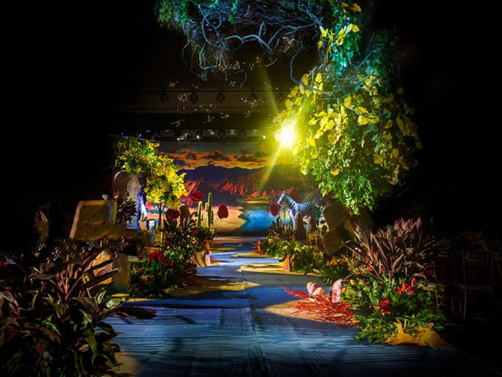 《大漠长河》-白金一号婚礼梦工厂策划