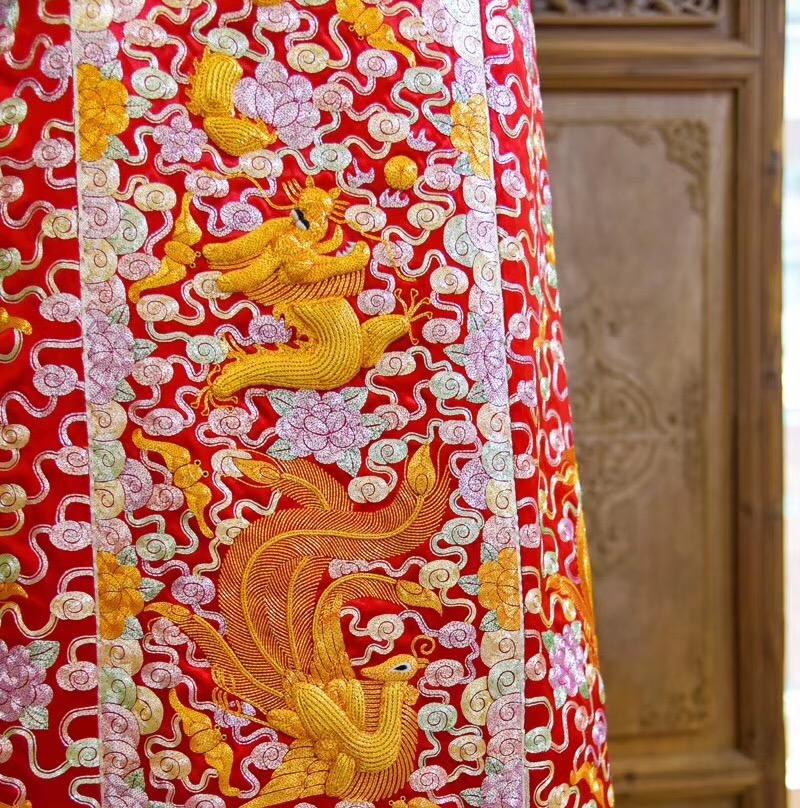 玉詩純手工刺繡大五福龍鳳褂+4件伴娘服