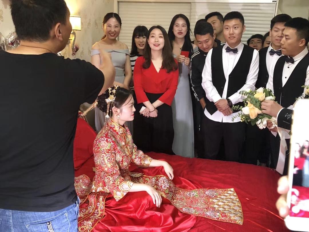 资深档全程跟妆2造型唯美简约妆容 送亲友妆