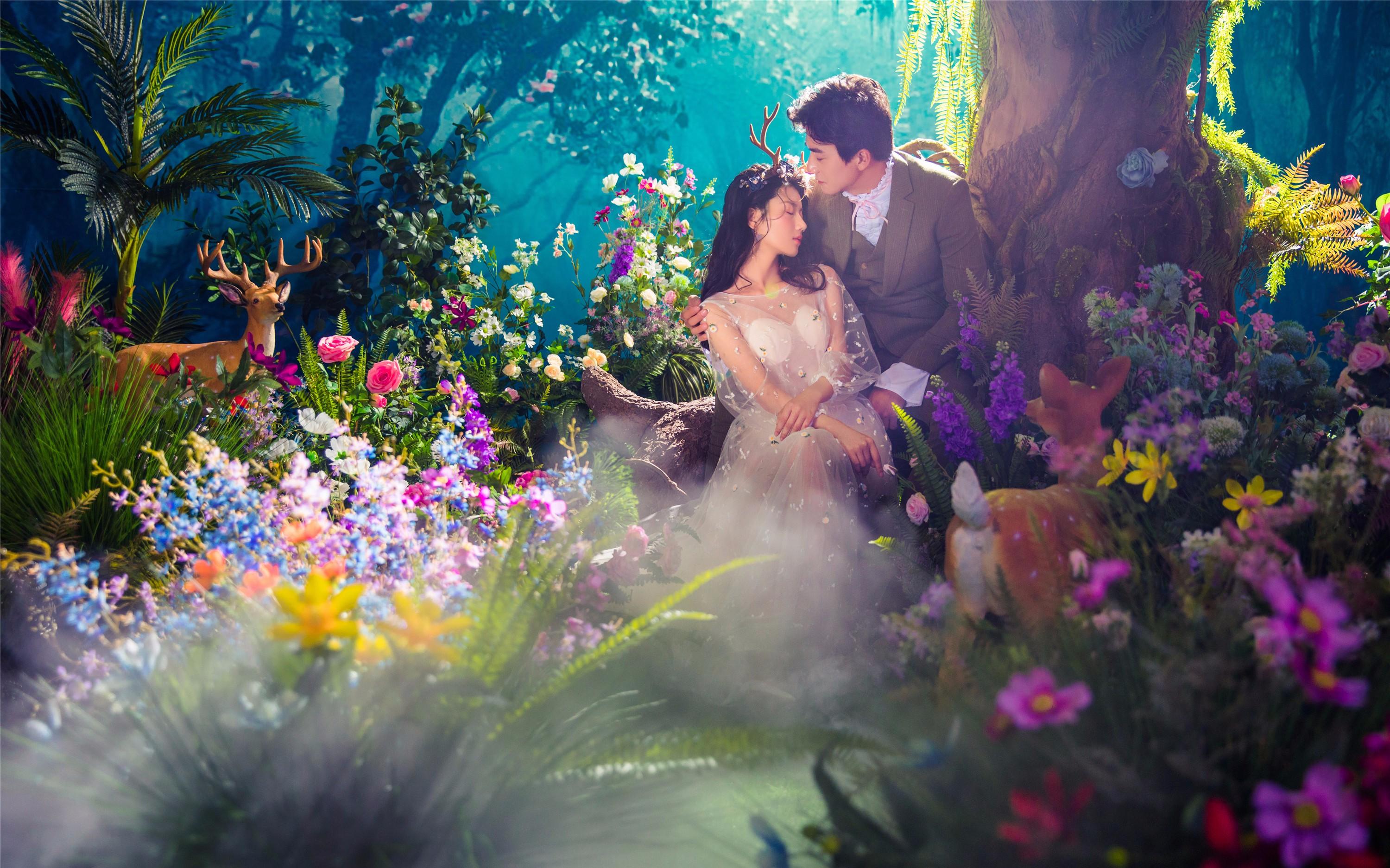 三亚：3天2晚温馨8服8造+网红炫彩夜景拍摄