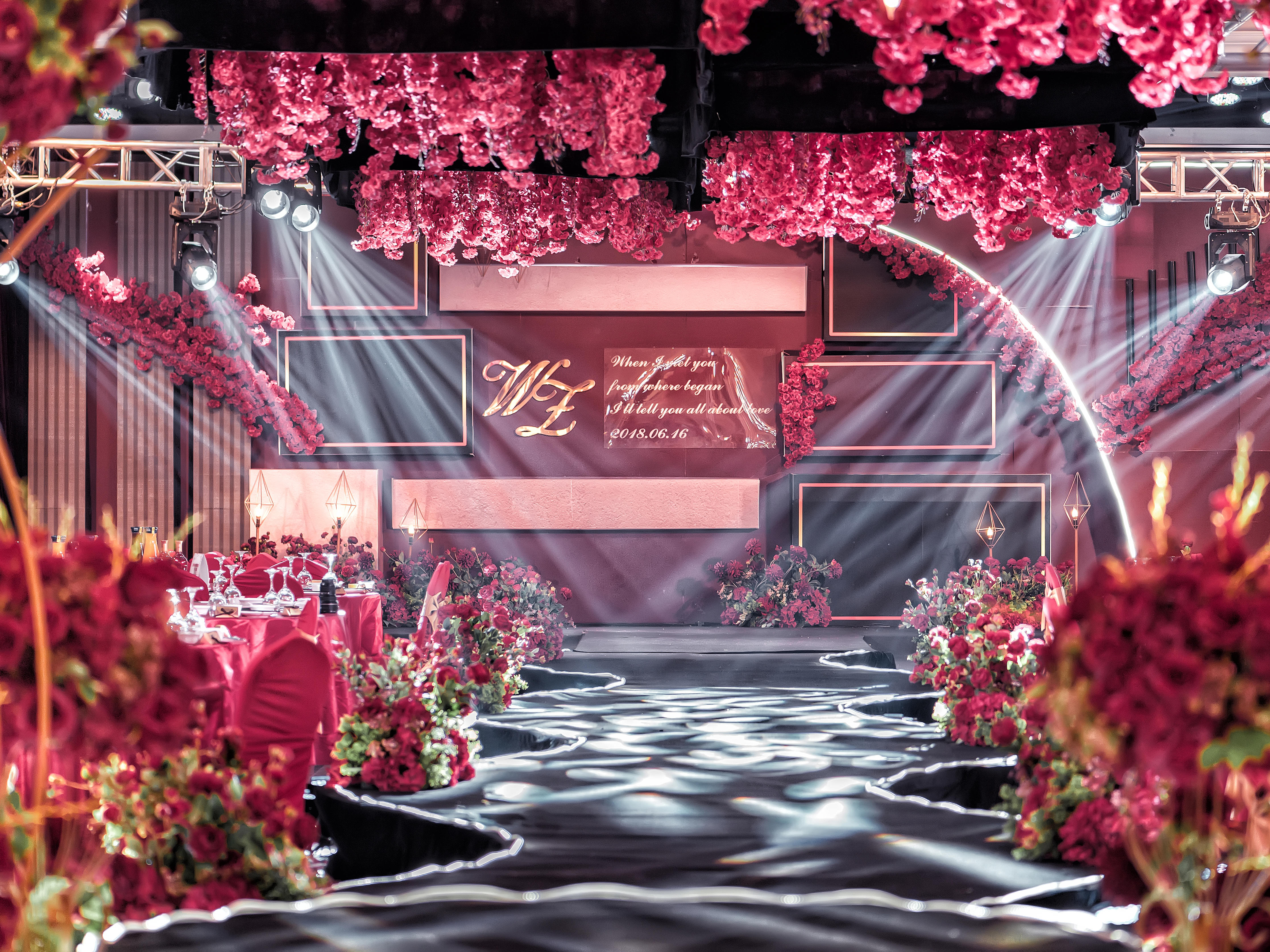 【红黑简约】时尚大气的红与黑-铂爵宫获奖作品