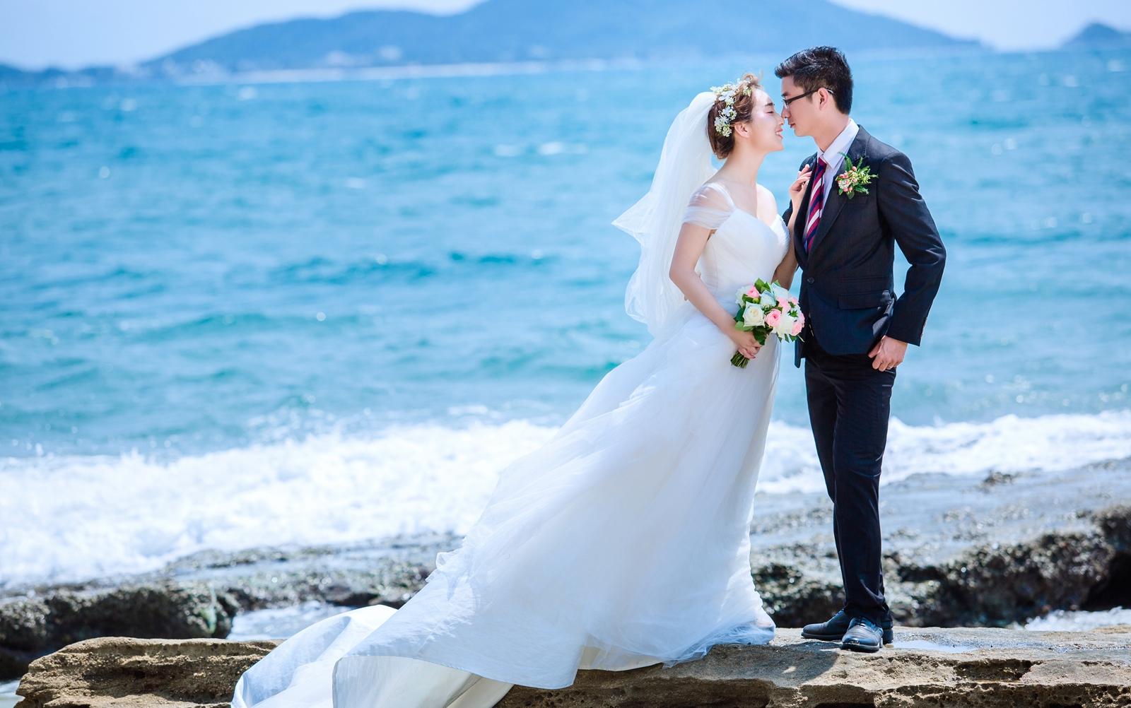 蜈支洲岛+非诚勿扰2+送两千元机票+送微电影花絮