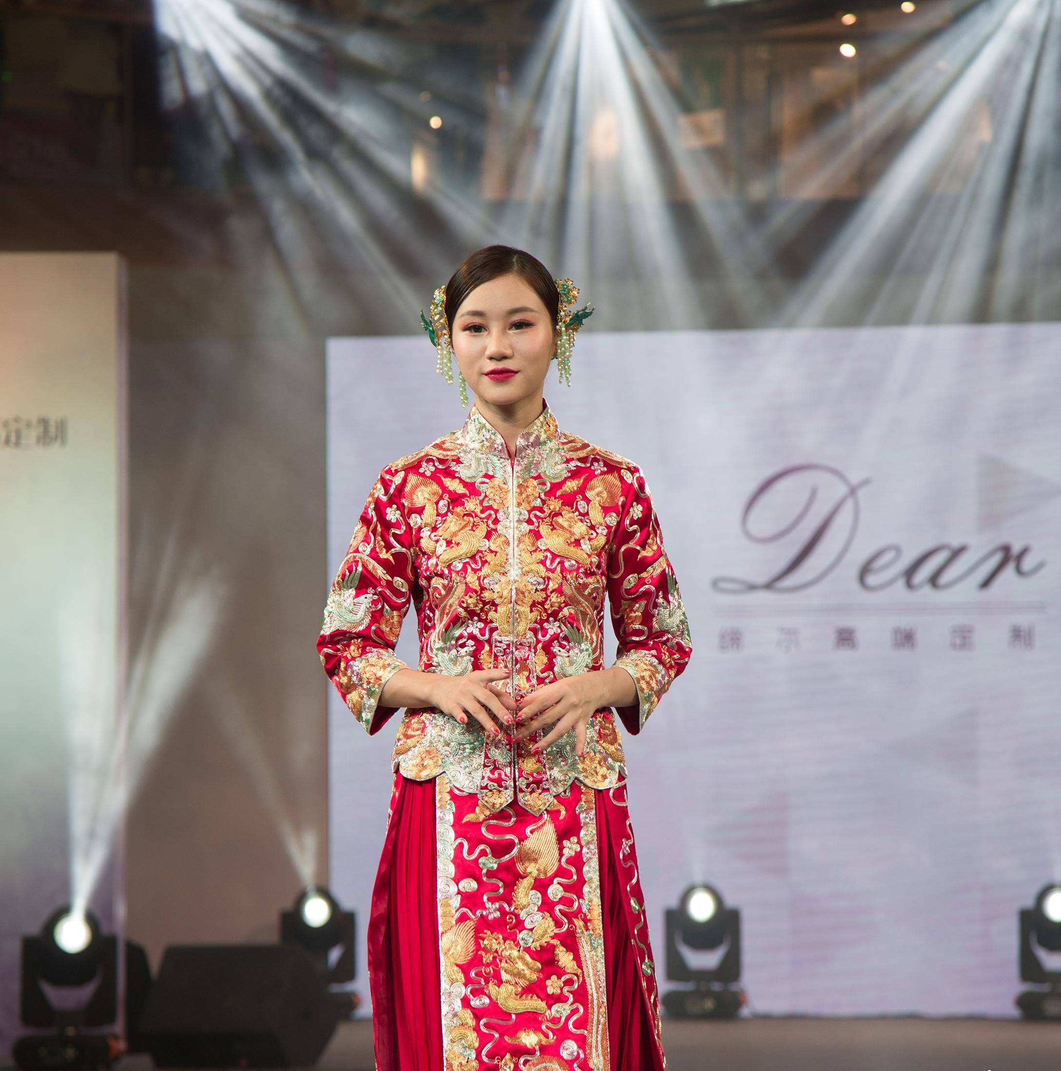 【双旦超值优惠活动】纯手工百褶裙裙褂