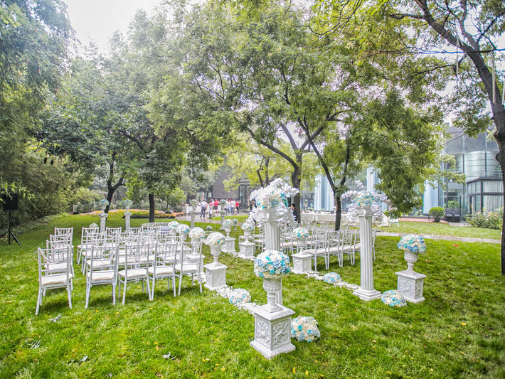 FEEL斐尔婚礼-户外草坪把最美的爱给最爱的你