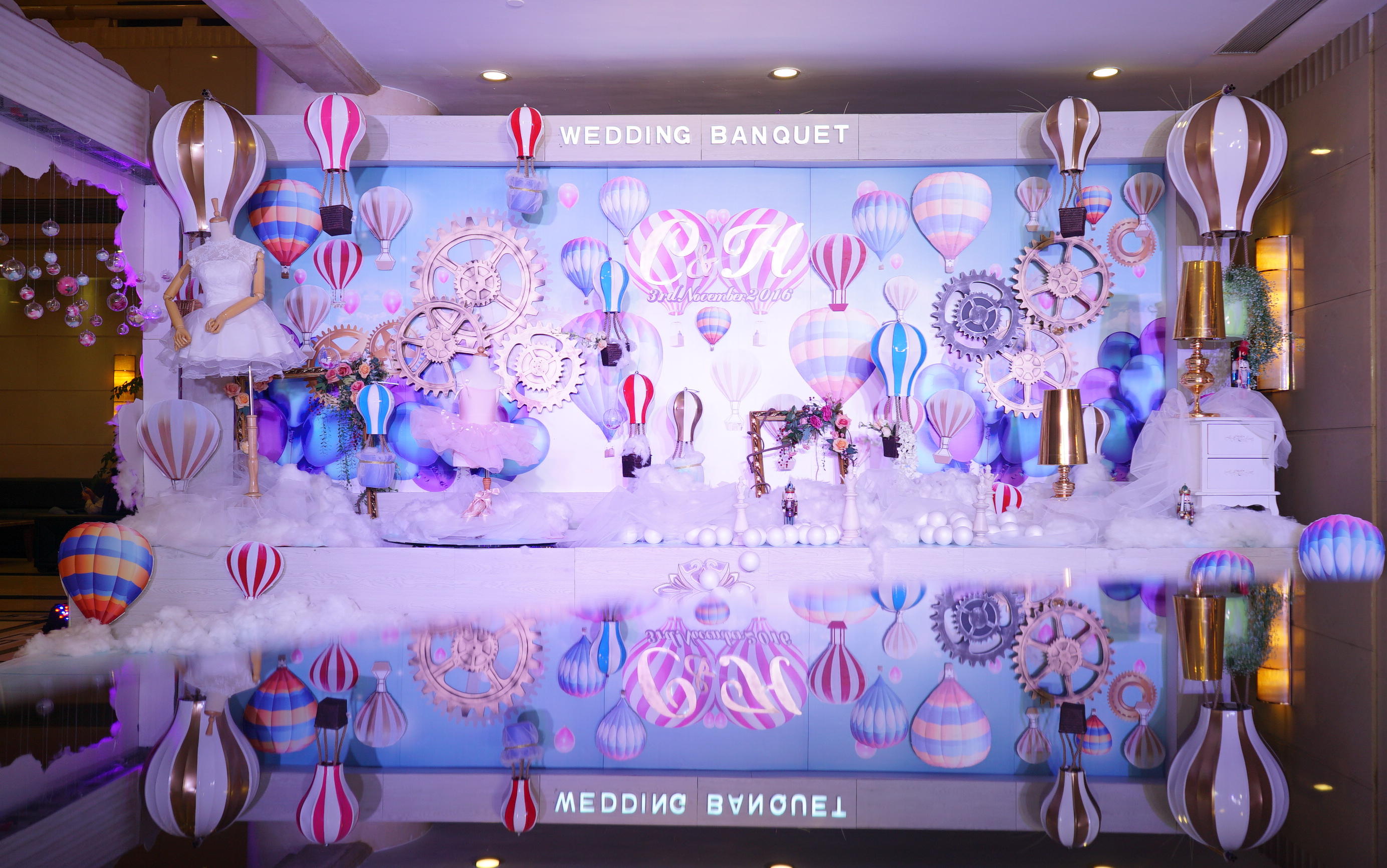 【芊芊婚礼】  奇幻音乐盒甜美梦幻款婚礼