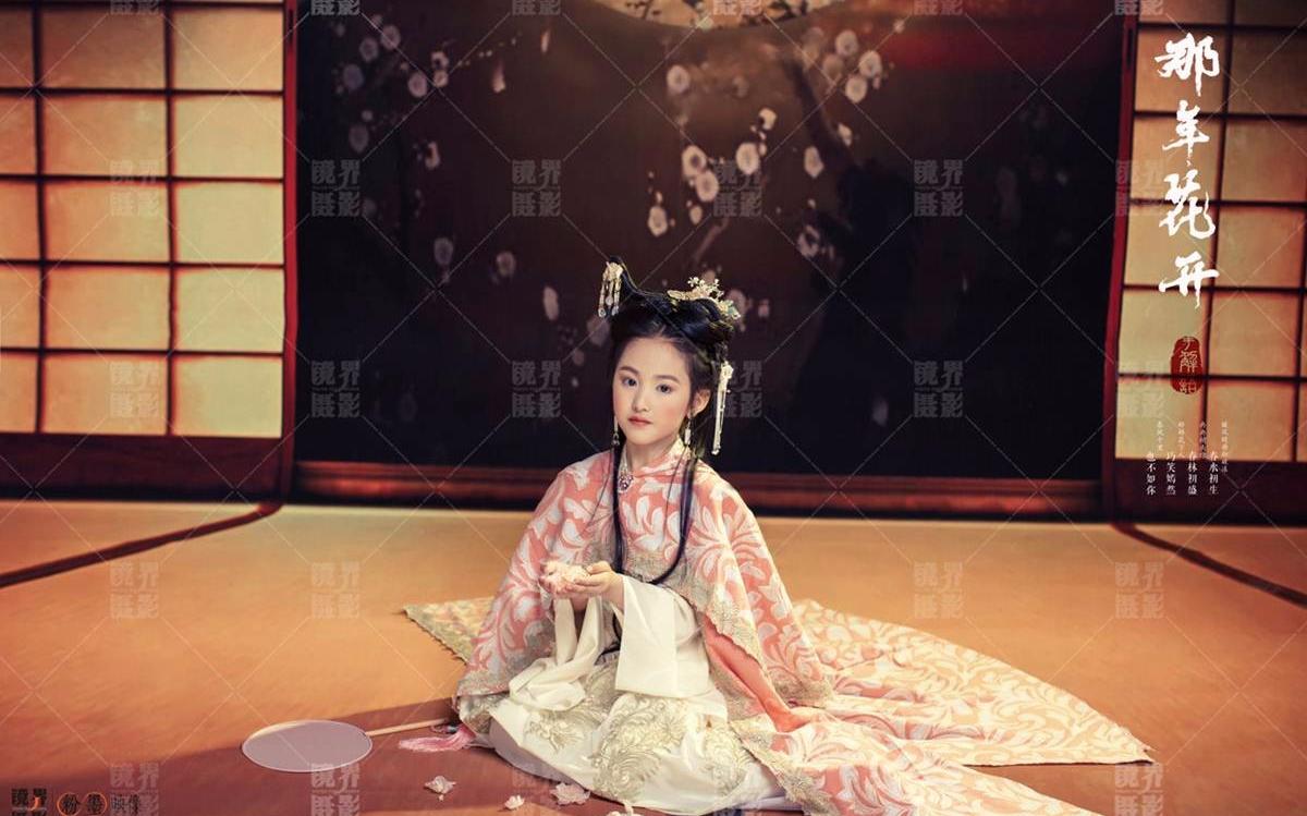 鏡界攝影(【古裝經(jīng)典兒童寫(xiě)真】)