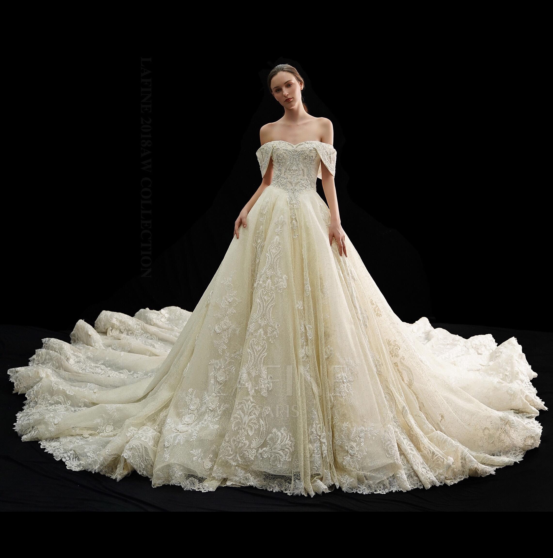 奶酪新娘【高定皇妃套餐】重工婚纱礼服4件+造型