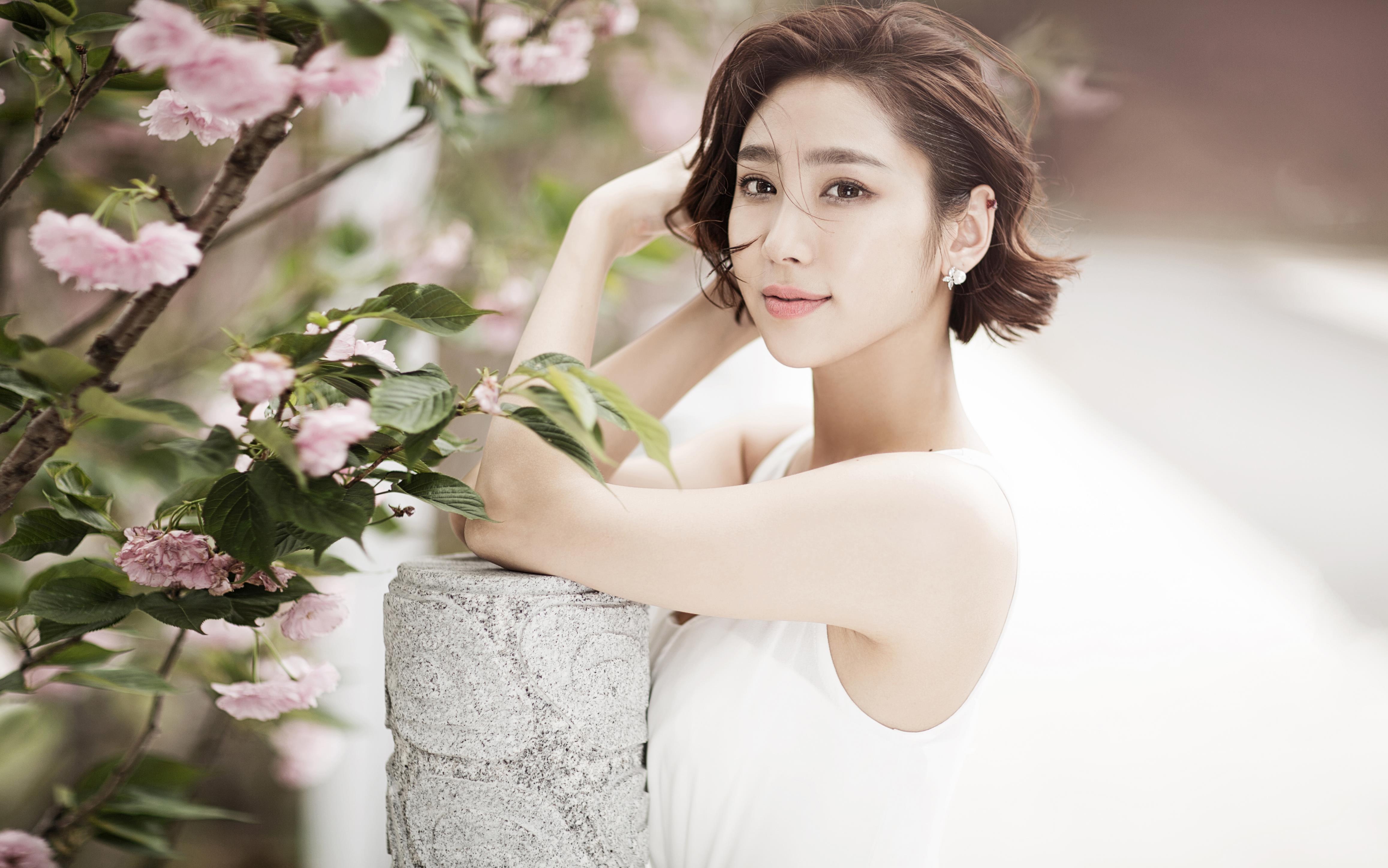 先拍后付+私人定制+底片全送+鲜花造型