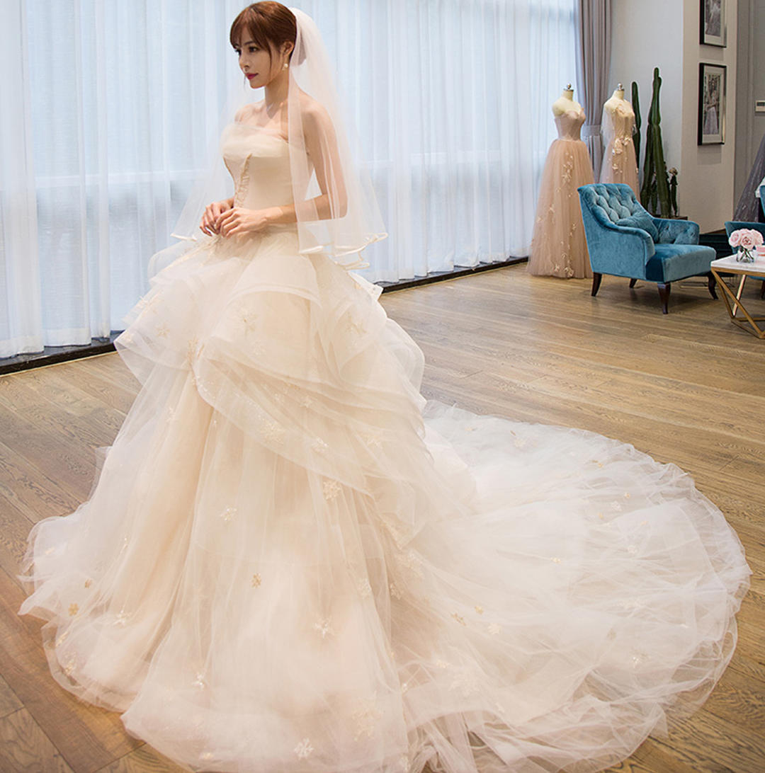 B&L时尚系列婚礼七件套（送高级新娘跟妆免费试）