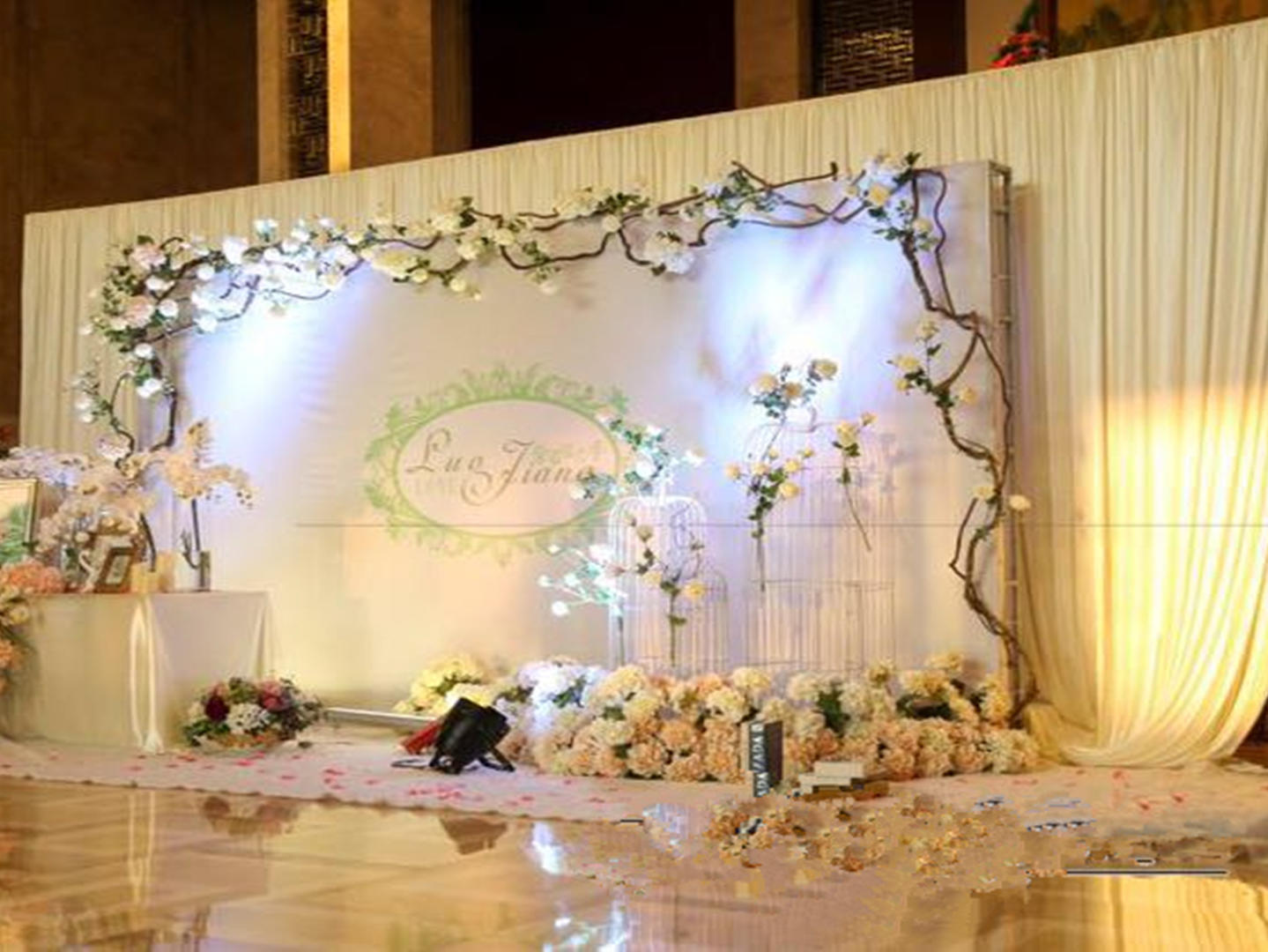 原野婚礼/特价套餐（白色小清新）