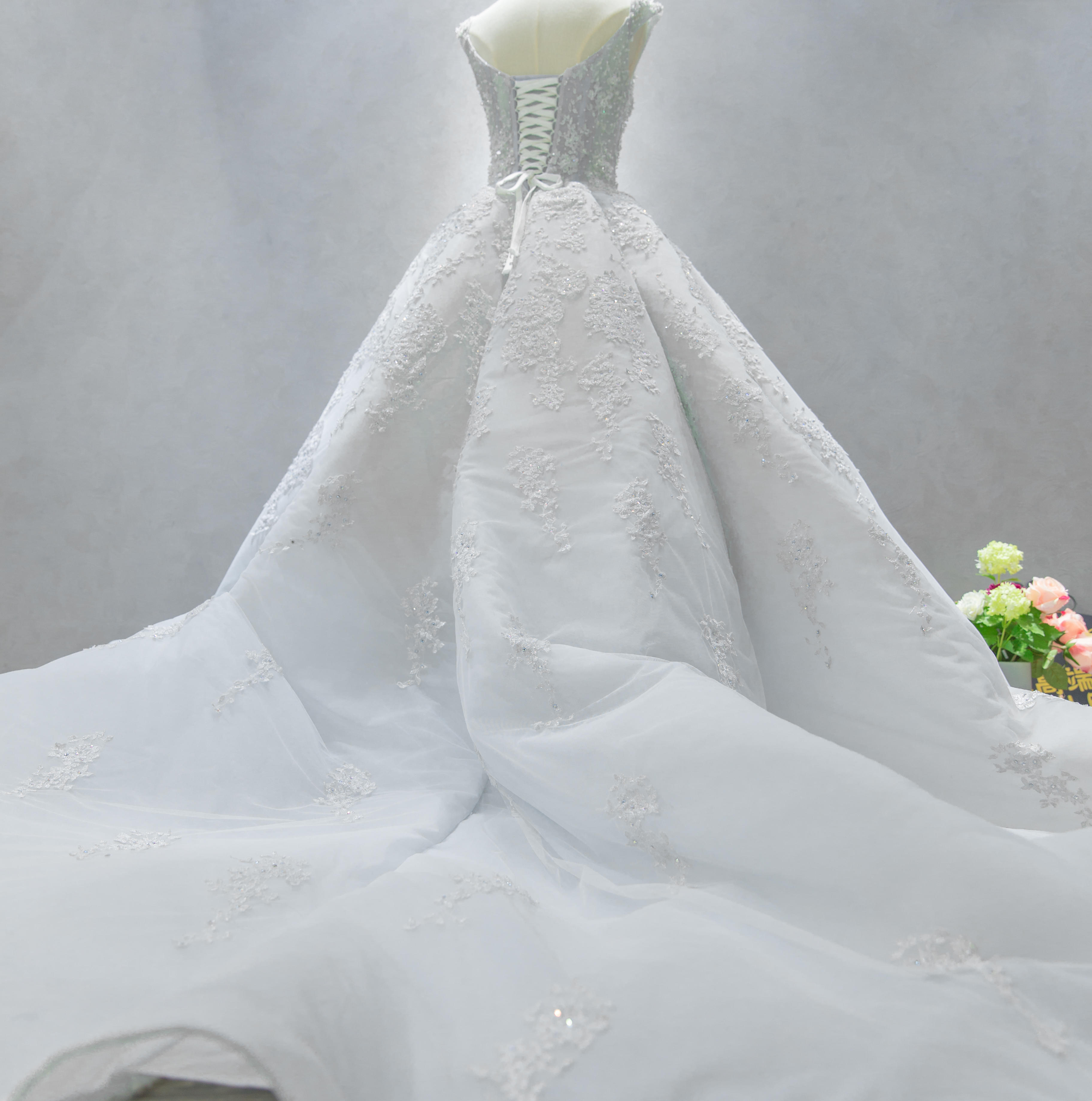 以梦为马天定制绑带拖尾礼服