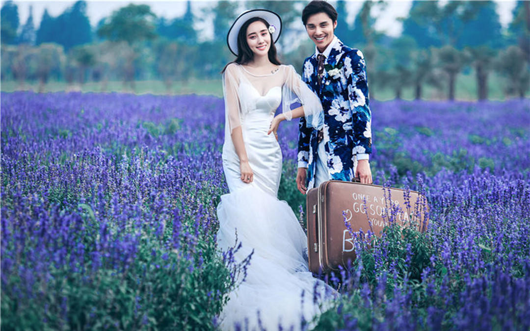 美丽卡洛婚纱摄影本季热推-达莲娜美丽