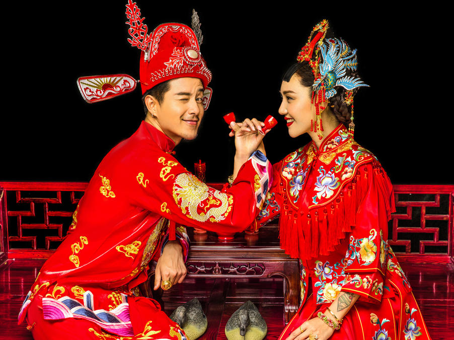 聚焦摄影：中式内景婚纱照